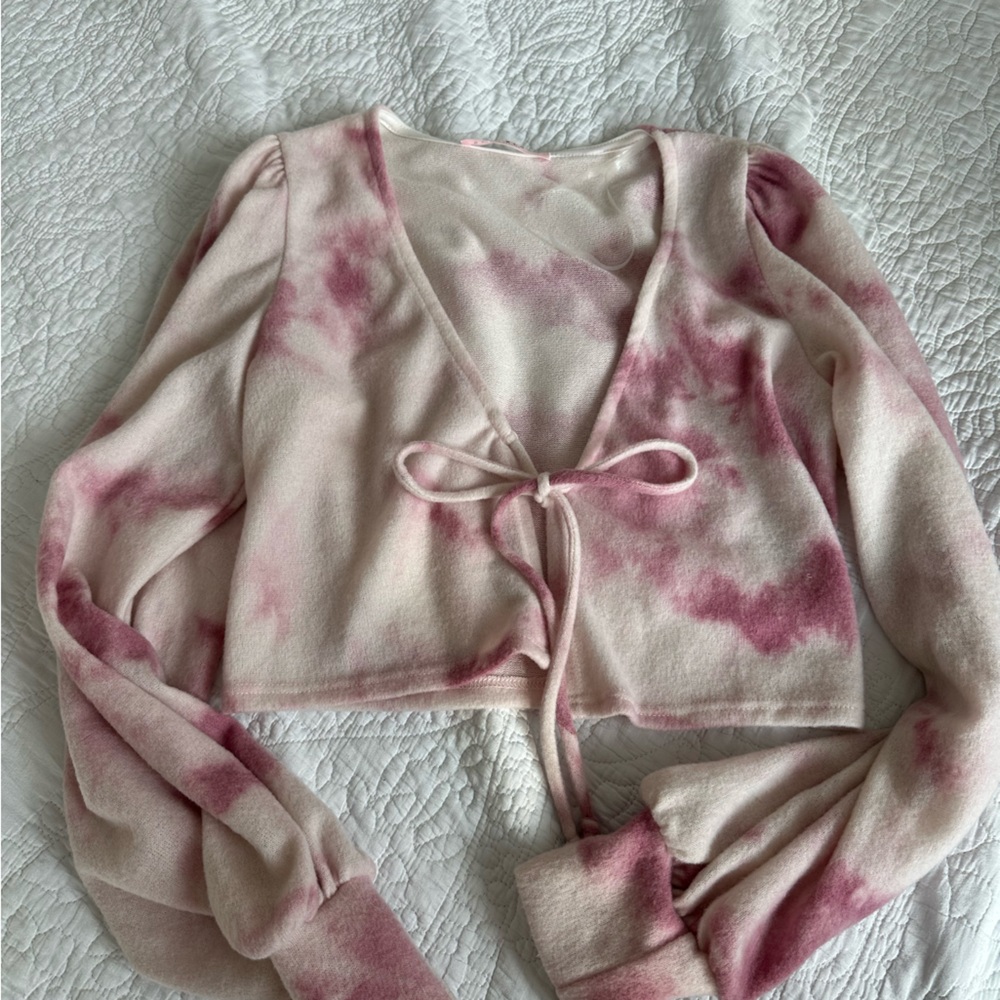 Blue Blush Pink cropped front tie top